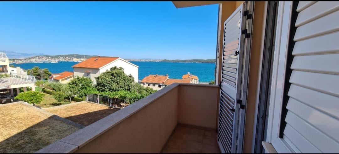 Apartmani Gizela Donji Seget Szoba fotó